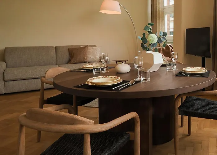 Giselda Suite - Oval